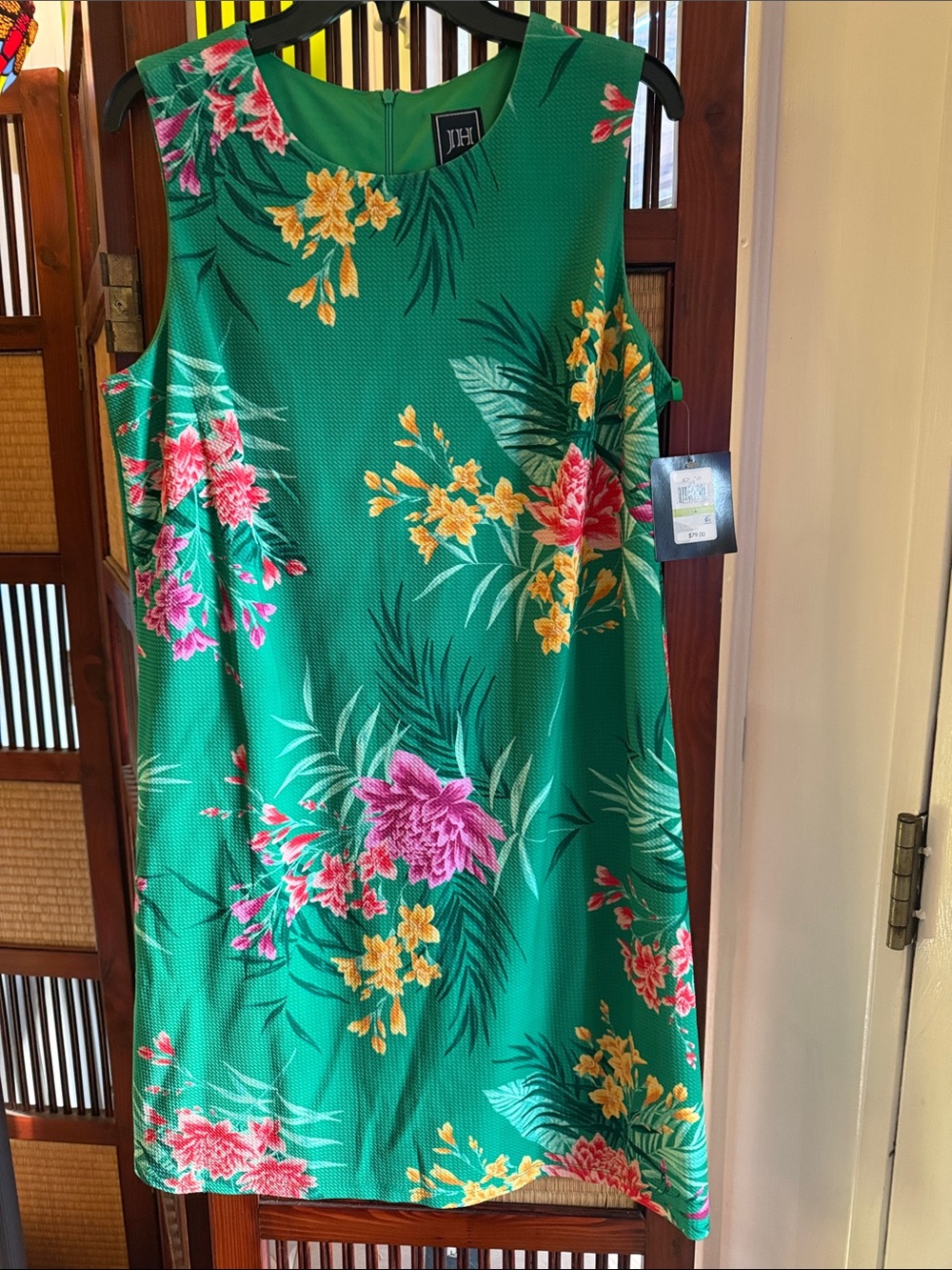 NWT JH Green Tropical Floral Sleeveless Shift Dress